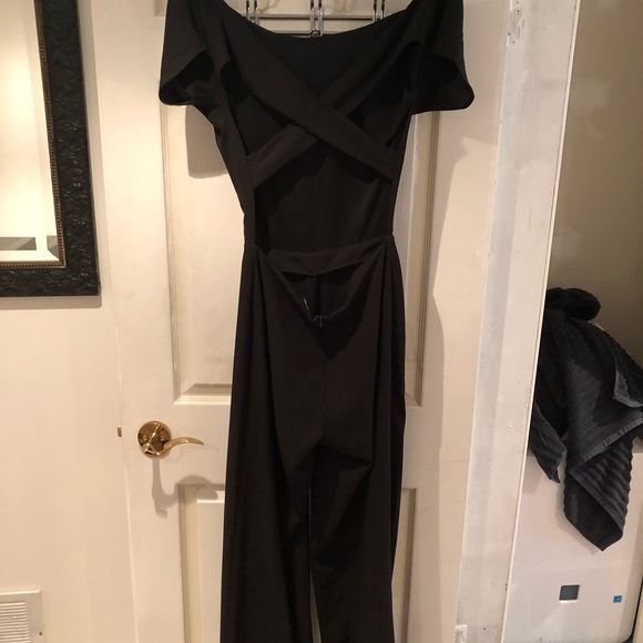 Open back (cross) pant suit - Picture 2 of 3